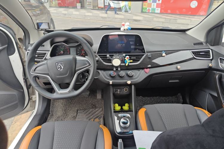 Used Baojun 310 2017 1.5L Automatic Fashion Model