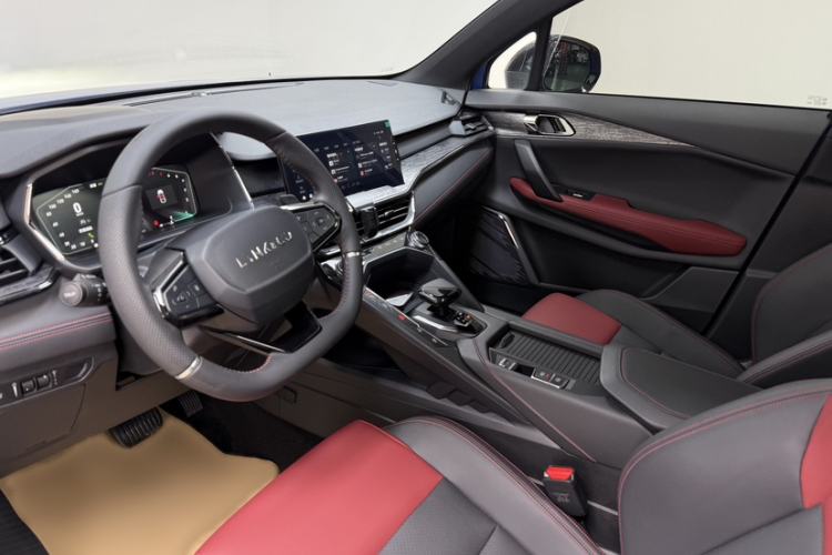 Used Lynk & Co 06 2020 1.5T JinPro model