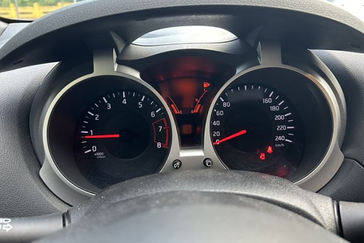 Used Infiniti ESQ 2014 1.6L Spontaneous Edition
