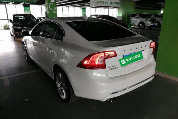 Used Volvo S60 2016 S60L T4 Zhiyuan Edition Rear Left 45 Deg