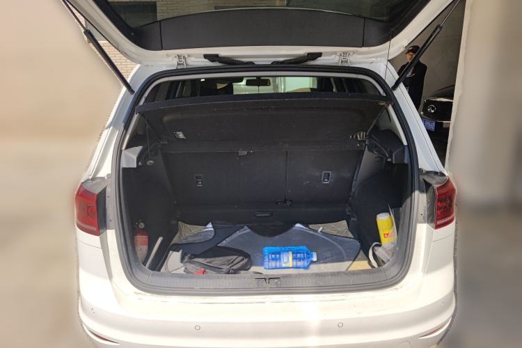 Used Volkswagen Golf Sportsvan 2016 230TSI Automatic Trend Edition Trunk