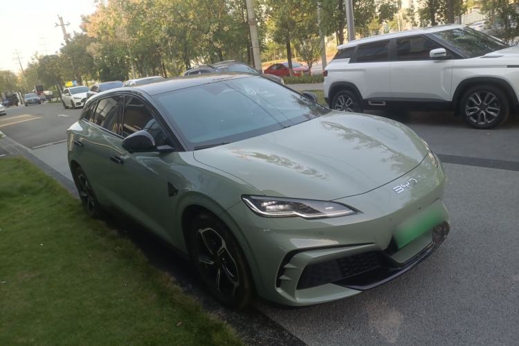 Used BYD Seal 06GT 2025 505 Wave Plus Edition Front Right 45 Deg