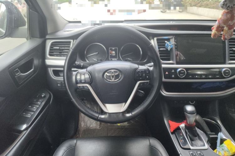 Used Toyota Highlander 2018 2.0T Four-Wheel Drive Prestige Version 7 Seats China VI Standard Steering Wheel