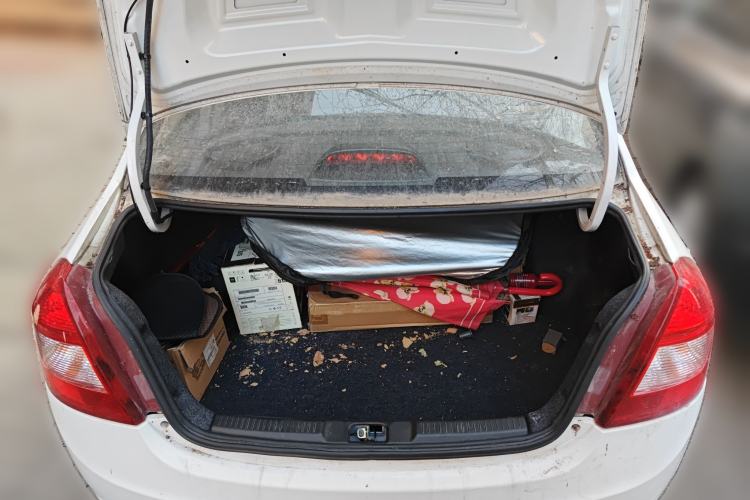 Used Geely Auto Diamond 2014 Sedan 1.5L Manual Entry-Level Model Trunk