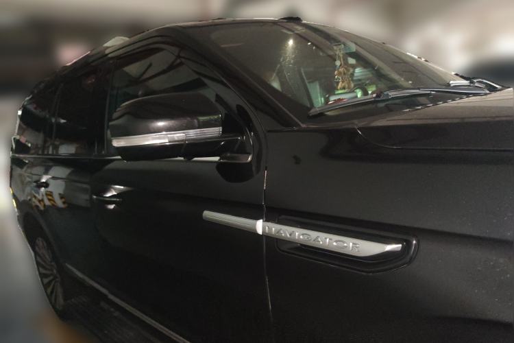 Used Lincoln Navigator 2020 3.5T Prestige Edition Front Right 45 Deg