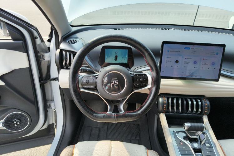 Used BYD Yuan PLUS 2024 Honor Edition 430KM Leading Model
