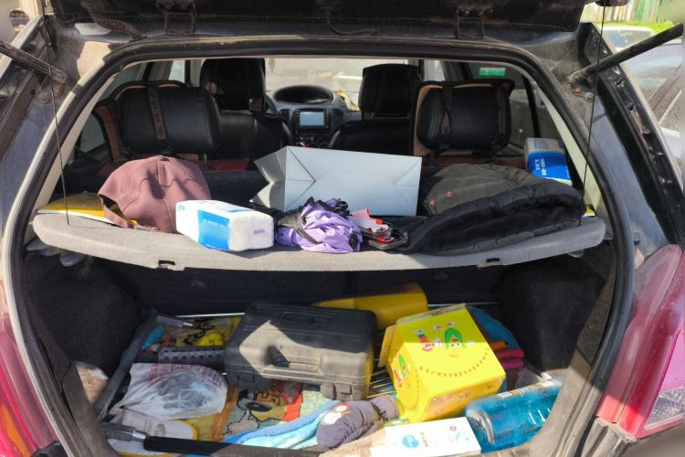 Used Geely Auto Golden Eagle 2011 Cross 1.5L Manual Standard VVT Trunk