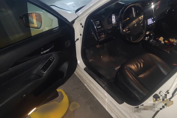 Used Toyota Crown 2015 2.0T Fashion Edition
