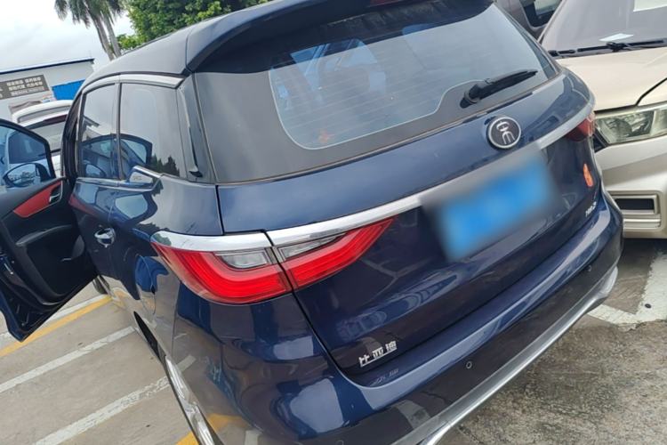 Used BYD Song MAX 2019 1.5T Manual Smart Connect Ruiyi Sunroof Model 6 Seats China VI Standard