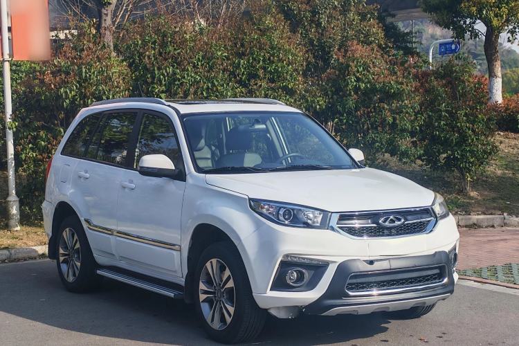 Used Chery Tiggo 3 2015 1.6L CVT ZhiShang Commemorative Edition
