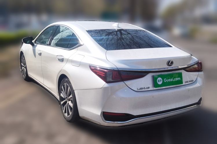 Used Lexus ES 2020 200 Luxury Edition Rear Left 45 Deg