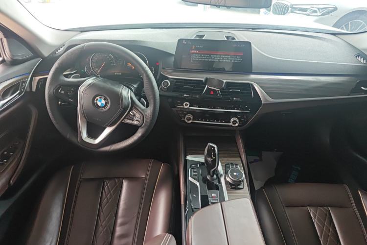 Used BMW 5 Series 2018 530Li Leading Edition Luxury Package Center Console