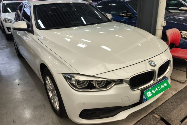 Used BMW 3 Series 2016 316i Fashion Model
