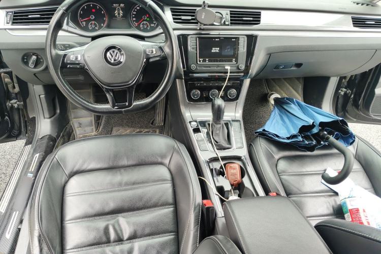 Used Volkswagen Passat 2017 330TSI DSG Luxury Edition
