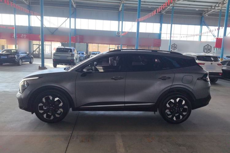 Used Kia Sportage (Chinese Domestic Model) 2023 2.0T Two-Wheel Drive Flagship Edition Exterior 3