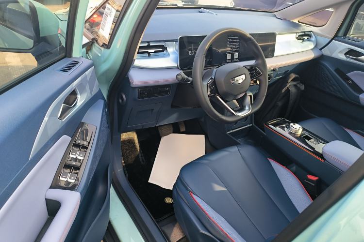 Used Geometry E Firefly 2022 401 km Linglong Tiger 4 Seats Driver Seat