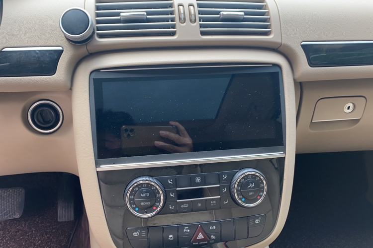 Used Mercedes-Benz R-Class 2015 R 320 4MATIC Luxury Model
