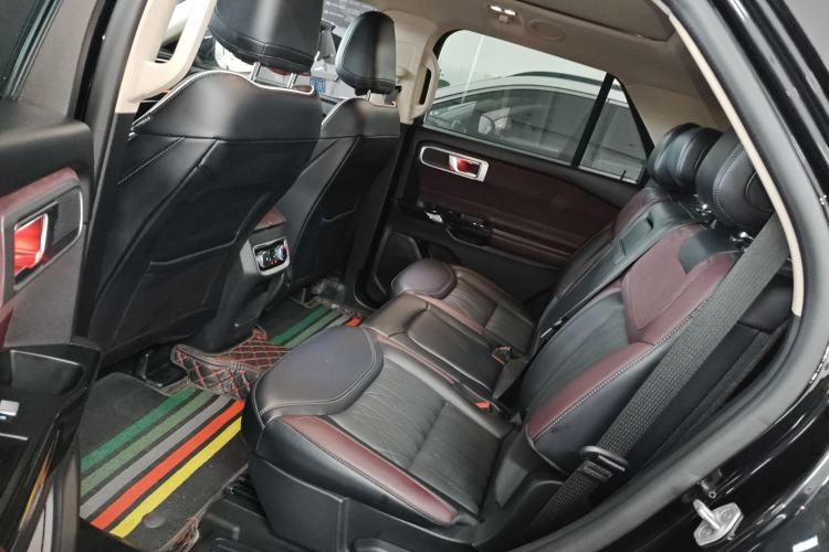 Used Ford Explorer 2023 EcoBoost 285 Four-Wheel Drive Titanium Edition 7-Seater
