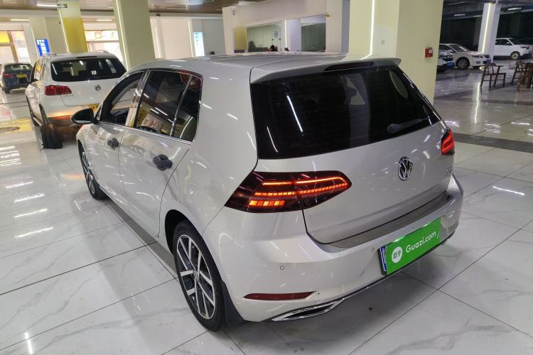 Used Volkswagen Golf 2018 230TSI Automatic Luxury Version