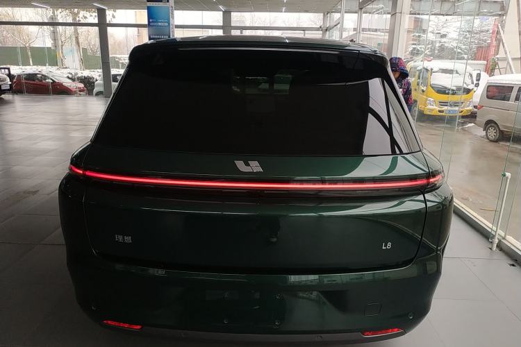 Used Li Auto L8 2023 Pro Model
