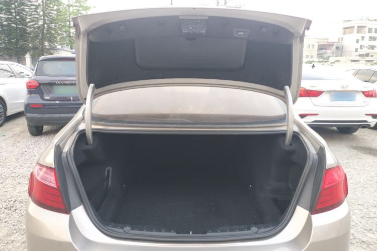 Used BMW 5 Series 2017 520Li Elegant Edition
