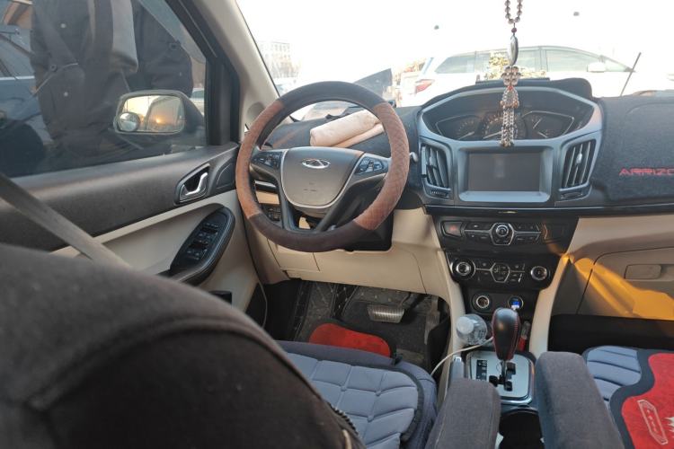 Used Chery Arrizo M7 2015 2.0L CVT Wide Enjoyment Edition 232 Seats Steering Wheel