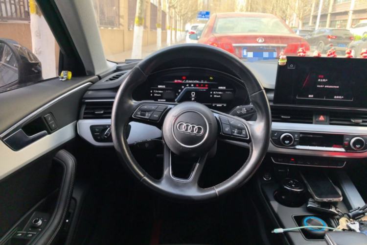 Used Audi A4L 2022 40 TFSI Luxury Dynamic Model
