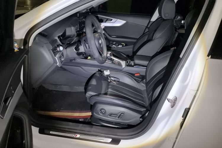 Used Audi A4L 2022 40 TFSI Fashion Dynamic Model Left Front Seat