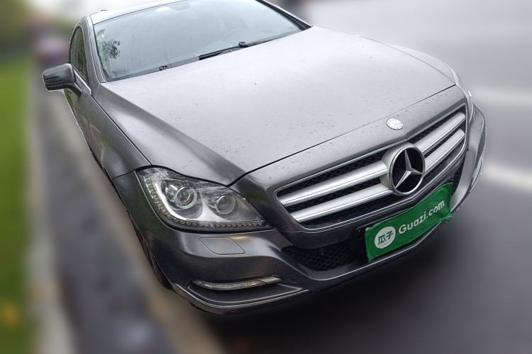Used Mercedes-Benz CLS 2012 CLS 300 CGI Front Right 45 Deg