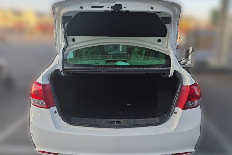 Used BAIC E Series 2013 Sedan 1.3L Manual Lotte Edition
