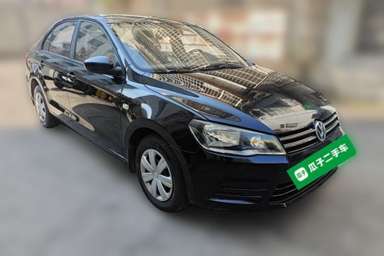 Used Volkswagen Jetta 2013 1.6L Automatic Fashion Model Front Right 45 Deg