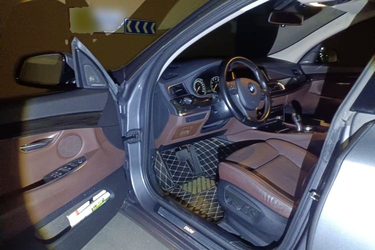 Used BMW 5 Series GT 2015 535i Luxury Edition
