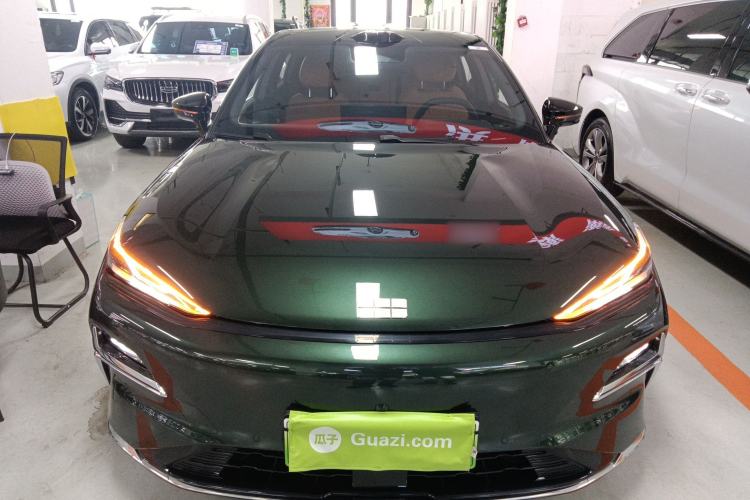 Used Geely Galaxy 8 2025 130km EM-P Starship Edition Front