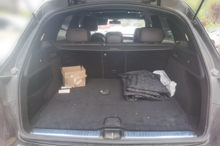 Used Mercedes-Benz GLC 2022 Refreshed GLC 260 L 4MATIC Dynamic Edition Trunk