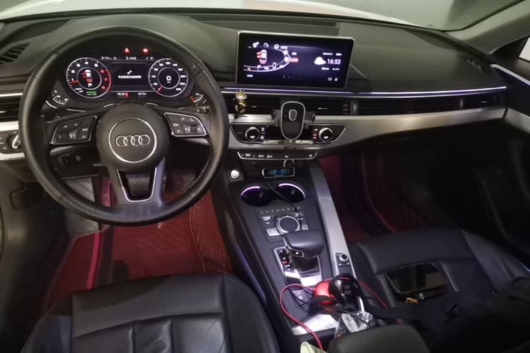 Used Audi A4L 2018 30th Anniversary Edition 40 TFSI Fashion Model