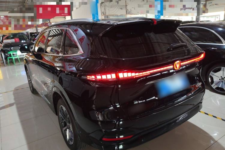 Used CHANGAN CS75 PLUS 2025 4th Generation 1.5T New Blue Whale Smart Luxury Edition
