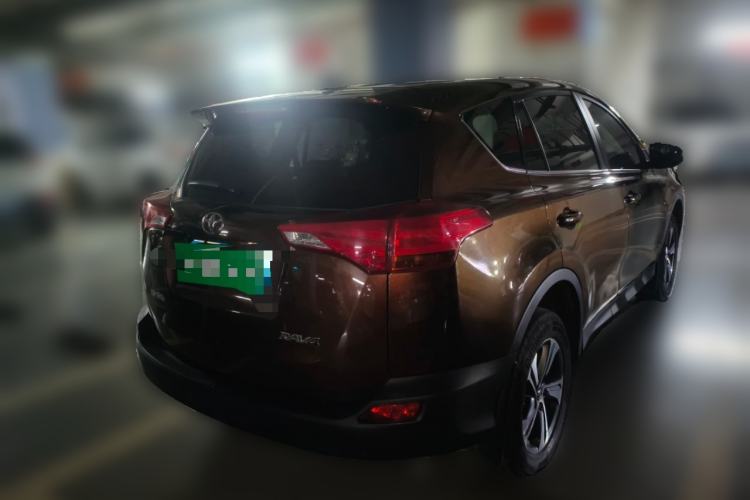 Used Toyota RAV4 2015 2.0L CVT Two-Wheel Drive Urban Edition
