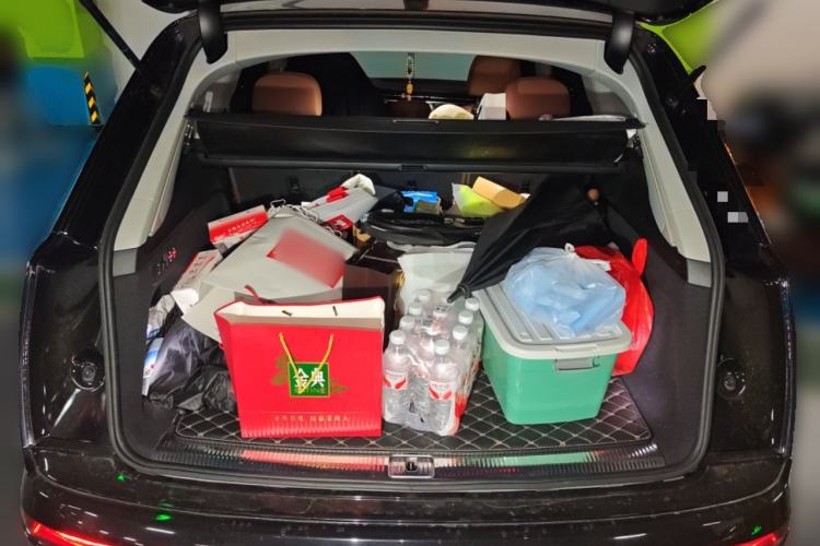 Used Audi Q7 2020 55 TFSI quattro S line sports model Trunk