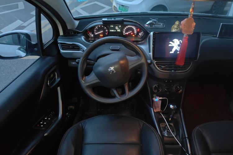 Used Peugeot 2008 2015 Playful Edition 1.6L Automatic Jade Model Steering Wheel