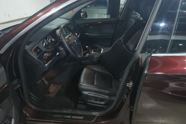 Used BMW 5 Series GT 2015 528i Leading Model