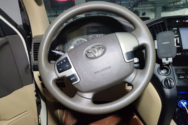 Used Toyota Land Cruiser 2014 4.0L Automatic Parallel Import Version 5 Seats