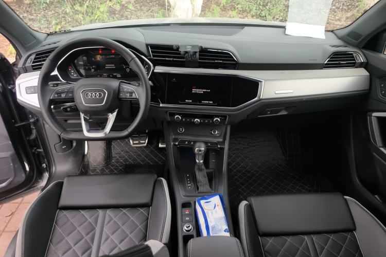 Used Audi Q3 2025 quattro 45th Anniversary Edition 35TFSI Advanced Style Model
