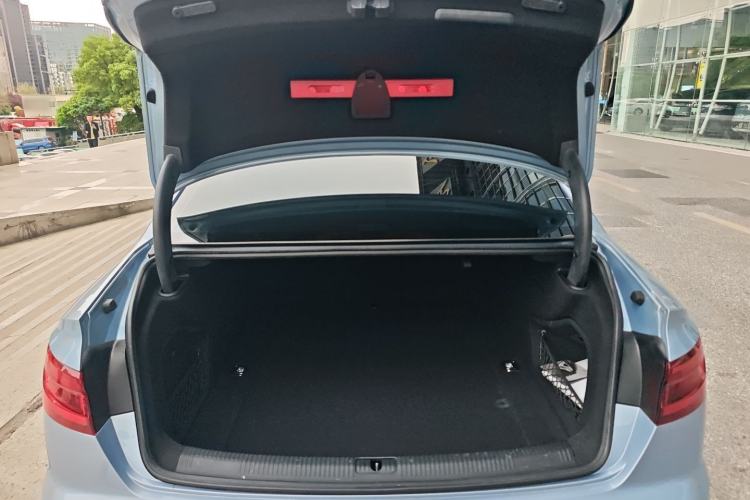 Used Audi A4L 2019 40 TFSI Fashion Version China V Trunk