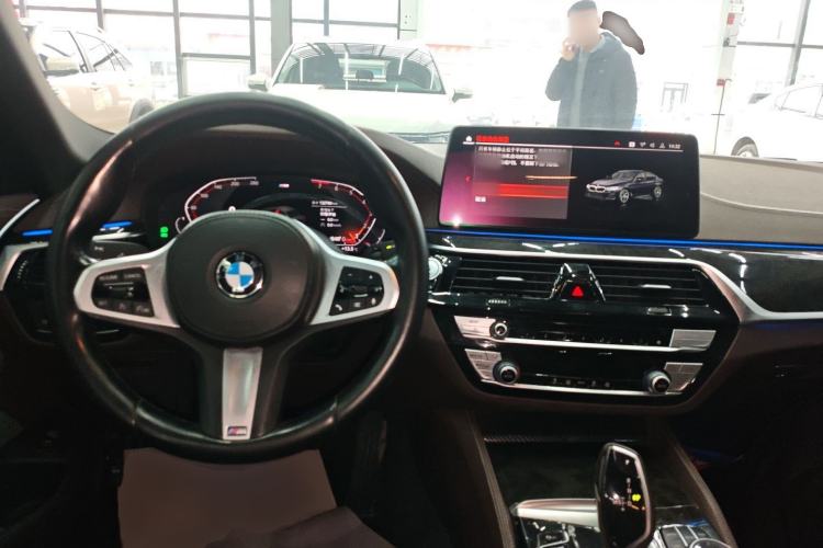 Used BMW 5 Series 2022 525Li M Sport Package