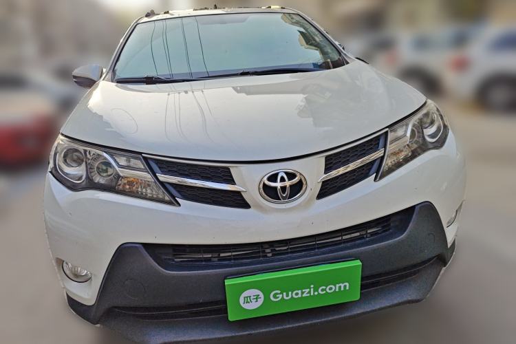 Used Toyota RAV4 2015 2.0L CVT Two-Wheel Drive Fashion Edition Front