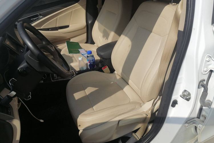 Used CHANGAN Eado New Energy 2016 Pure Electric Deluxe Model
