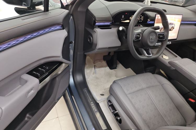 Used Zeekr 7X 2025 75 kWh Rear-Wheel Drive Intelligent Driving Version
