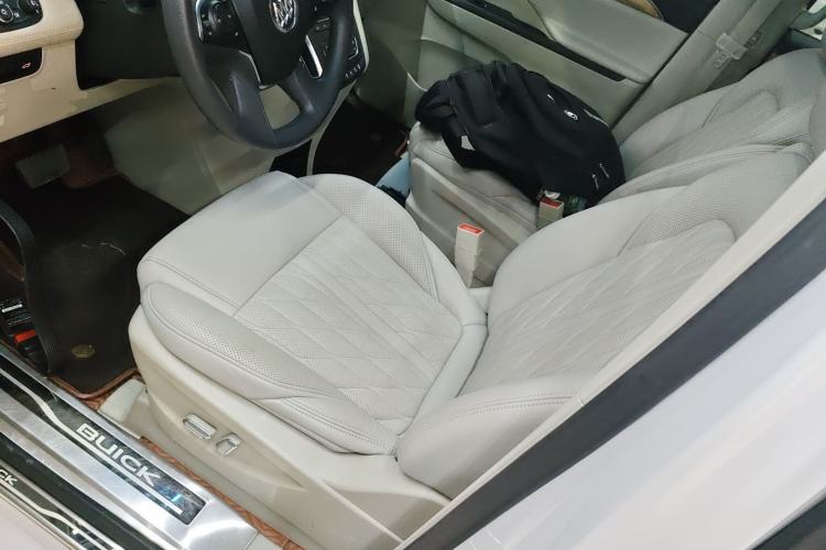 Used Buick GL8 2018 ES 28T Comfort Model China VI Standard Left Front Seat