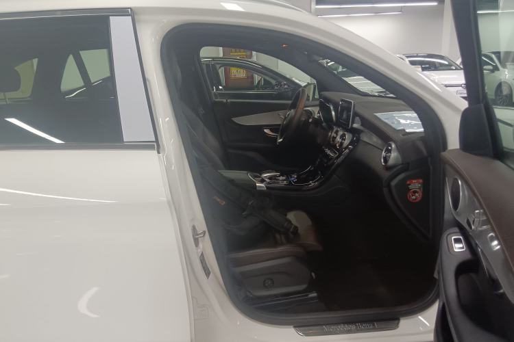 Used Mercedes-Benz GLC 2019 GLC 200 4MATIC Right Front Seat