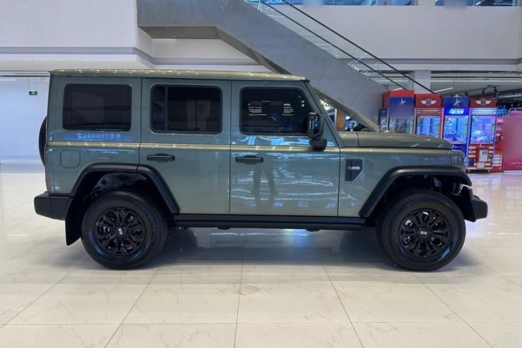 Used 212 T01 2024 2.0T Explorer